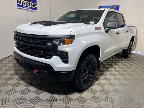 Used 2024 Chevrolet Silverado 1500 Custom Trail Boss AWD/4WD image 11