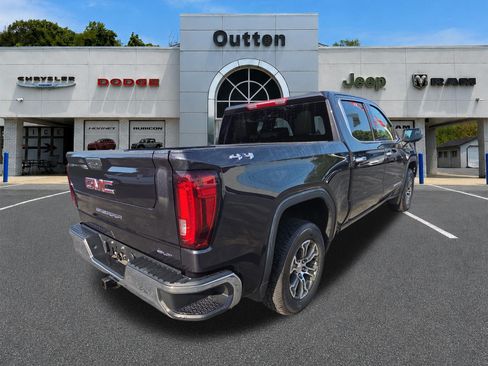 Used 2025 GMC Sierra 1500 SLT AWD/4WD image 4