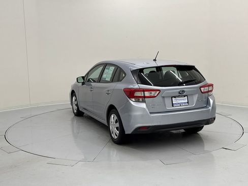Used 2019 Subaru Impreza 2.0i image 3