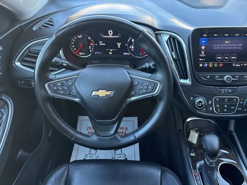 Used 2024 Chevrolet Malibu LT FWD image 15