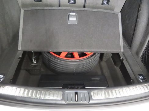 Certified 2026 Porsche Macan AWD/4WD image 49