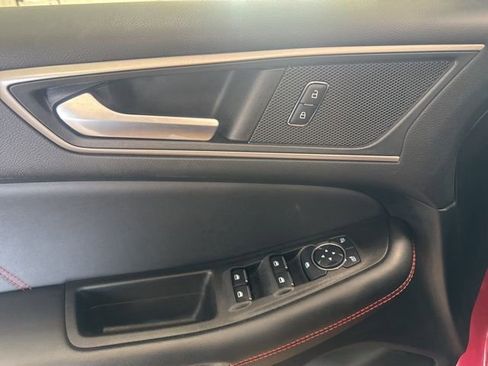 Used 2024 Ford Edge ST-Line w/ Class II Trailer Tow Package image 21