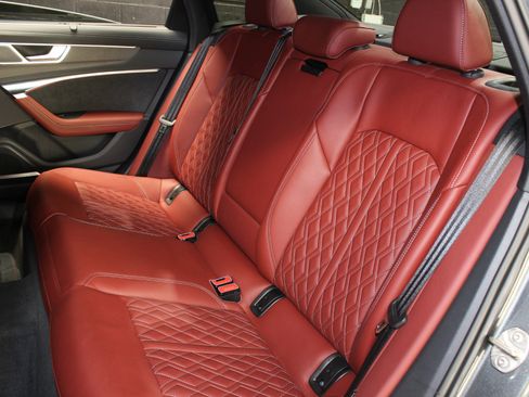 Used 2023 Audi S6 Prestige image 40