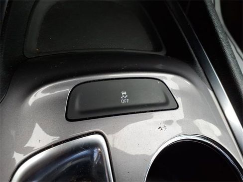 Used 2023 Chevrolet Malibu LT image 29