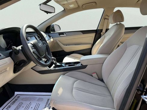 Used 2016 Hyundai Sonata SE FWD image 9