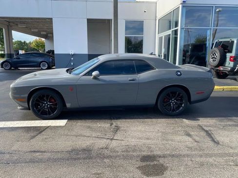 Used 2018 Dodge Challenger SXT w/ Blacktop Package RWD image 6
