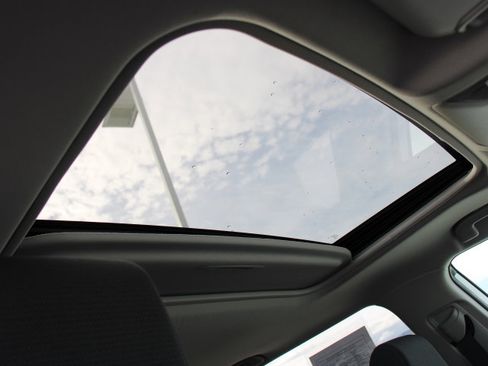 Certified 2022 Toyota RAV4 XLE image 22