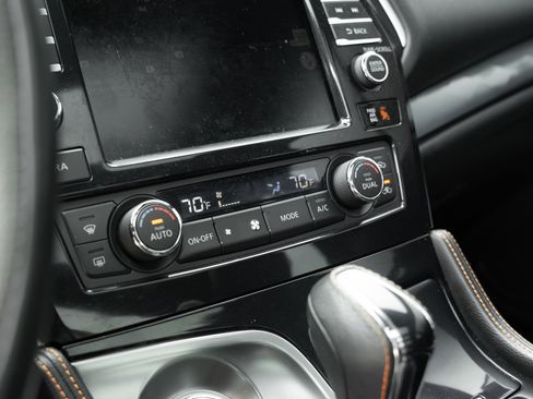 Used 2019 Nissan Maxima SR w/ Premium Package image 15