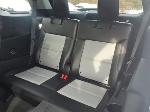 Certified 2022 Ford Explorer XLT w/ Equipment Group 202A image 13