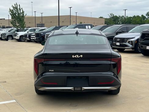 Used 2025 Kia K4 LXS FWD image 11