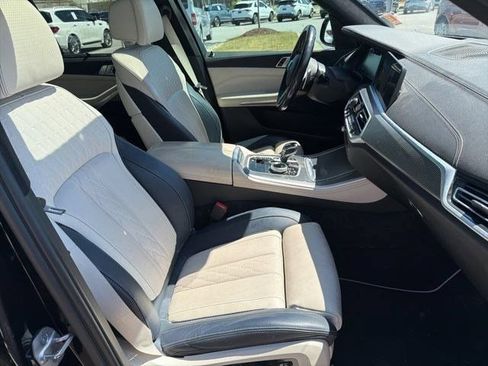 Used 2022 BMW X5 xDrive40i w/ M Sport Package AWD/4WD image 25