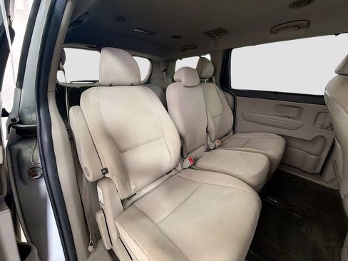 Used 2015 Kia Sedona LX w/ LX Convenience Package FWD image 28