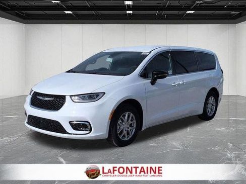 New 2026 Chrysler Pacifica Select FWD image 1