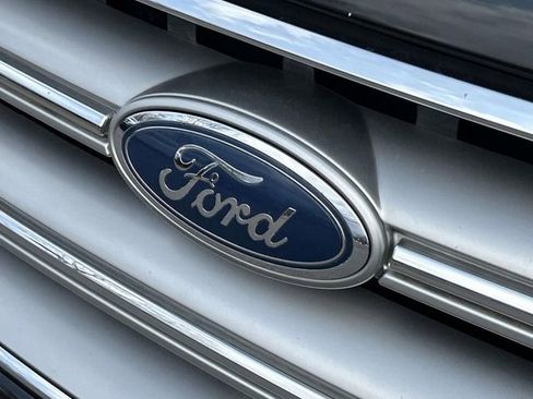 Used 2017 Ford Escape SE image 10