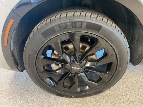 Used 2022 Kia Sorento SX image 12