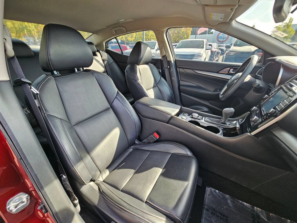 Used 2017 Nissan Maxima 3.5 SV FWD image 32