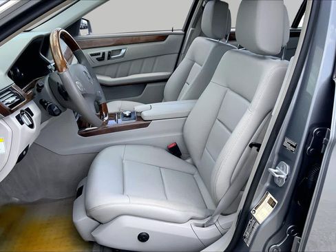 Used 2013 Mercedes-Benz E 350 Sedan image 8