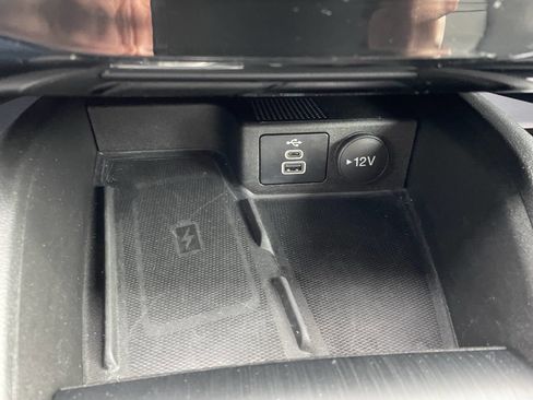 Used 2024 Ford Escape Platinum image 22