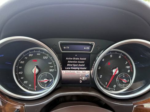 Used 2017 Mercedes-Benz GLS 450 4MATIC image 40