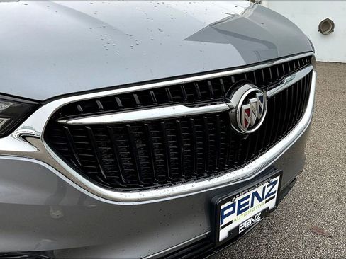 Used 2020 Buick Enclave Essence w/ Sound and Sites Package image 24