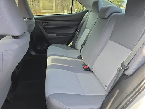 Used 2018 Toyota Corolla L image 15