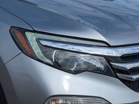 Used 2016 Honda Pilot Elite image 16