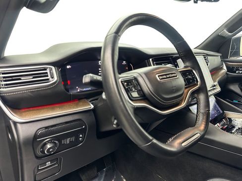 Used 2023 Jeep Grand Wagoneer Series II AWD/4WD image 58