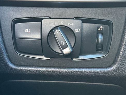 Used 2017 BMW 330i Sedan image 30