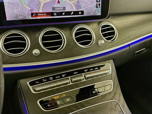 Used 2022 Mercedes-Benz E 350 Sedan image 17