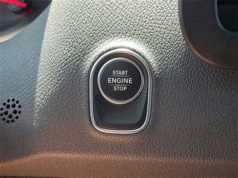 Used 2025 Mercedes-Benz Sprinter 2500 image 23