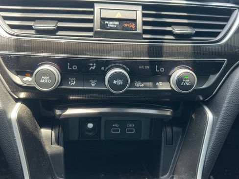 Used 2022 Honda Accord Sport image 17