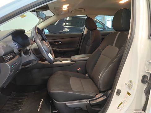 Used 2020 Nissan Sentra SV image 11