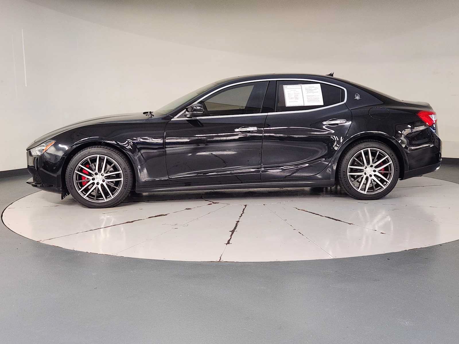 Used 2017 Maserati Ghibli RWD image 5