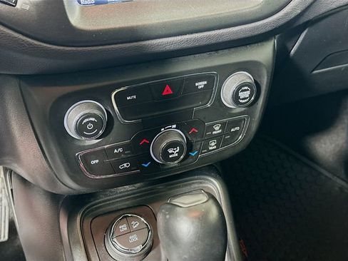 Used 2018 Jeep Compass Trailhawk w/ Navigation Group image 17
