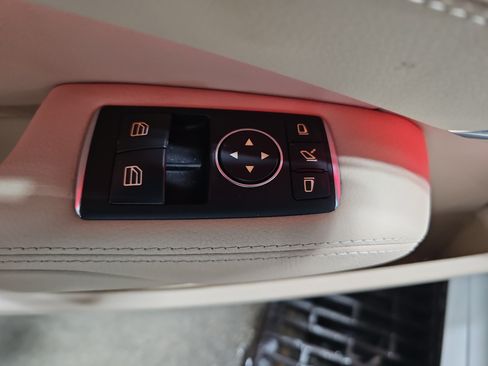 Used 2018 Mercedes-Benz SL 450 image 22