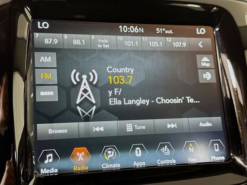 Used 2017 Jeep Compass Limited w/ Navigation Group image 21