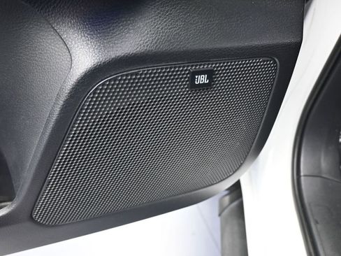 Used 2021 Toyota Tacoma SR5 image 15