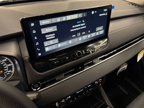 New 2026 Mitsubishi Outlander AWD image 12