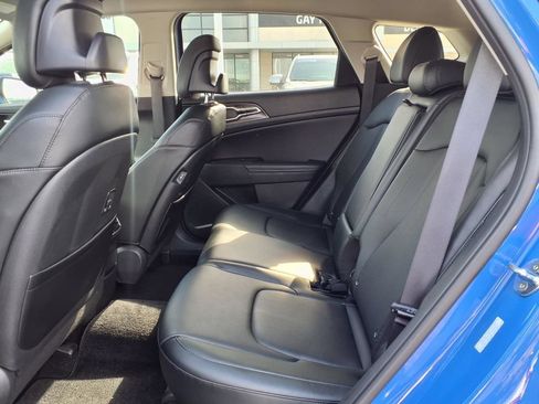 Certified 2026 Kia Sportage EX FWD image 17