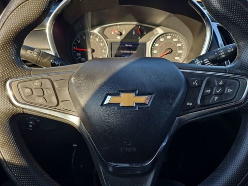 Used 2019 Chevrolet Equinox LT image 22