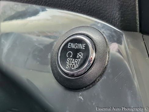 Used 2014 Ford Escape Titanium FWD image 17