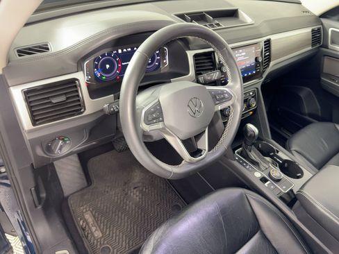 Used 2022 Volkswagen Atlas SEL image 4