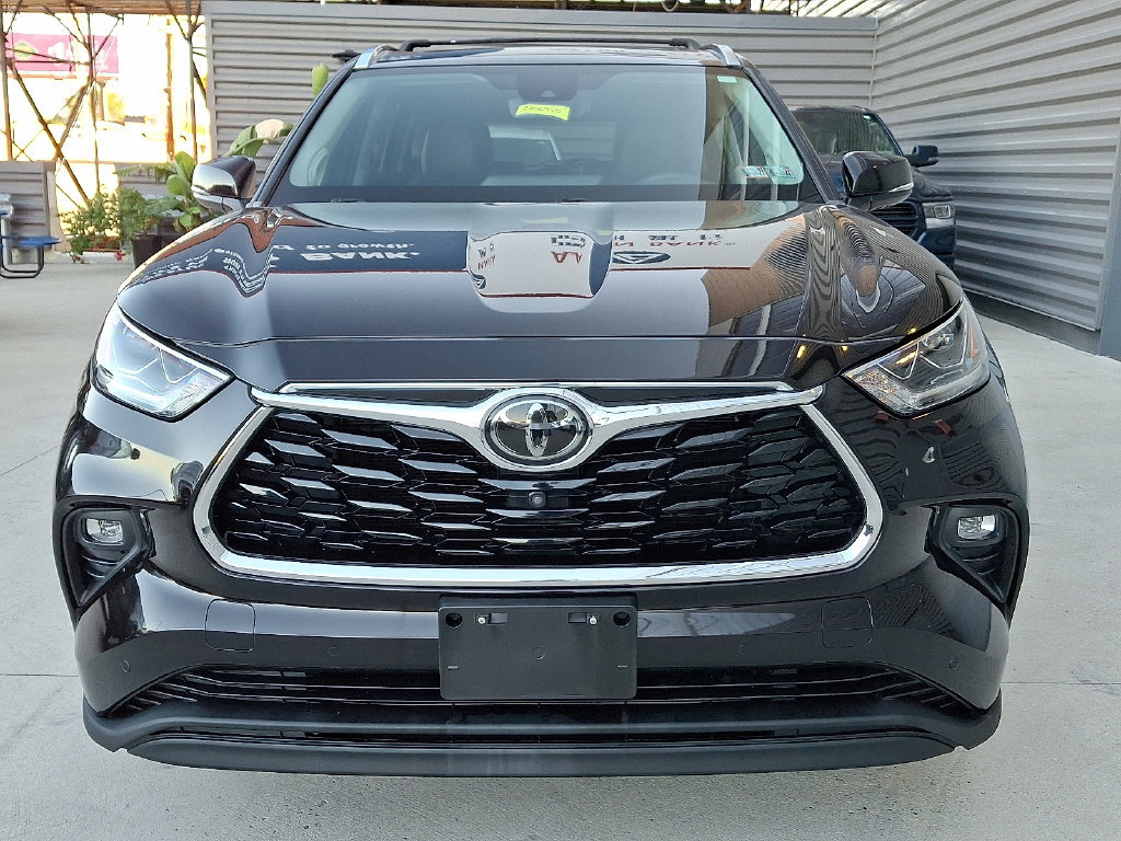 Used 2020 Toyota Highlander Limited AWD/4WD image 5