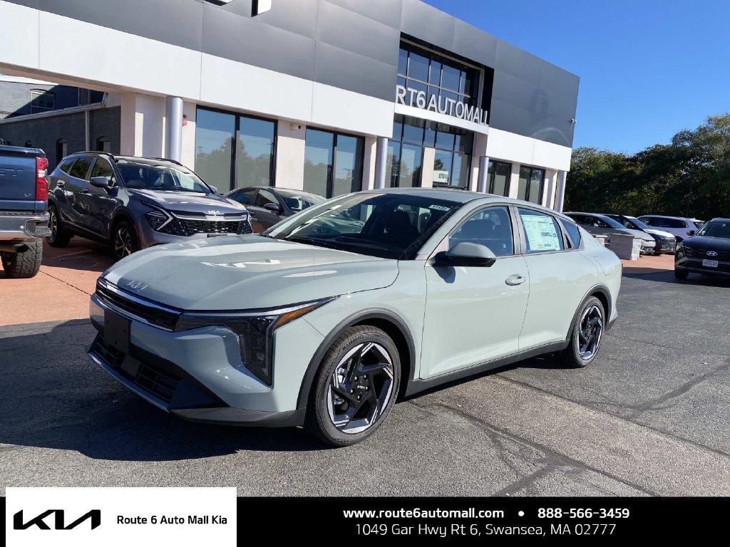 New 2026 Kia K4 EX FWD image 1