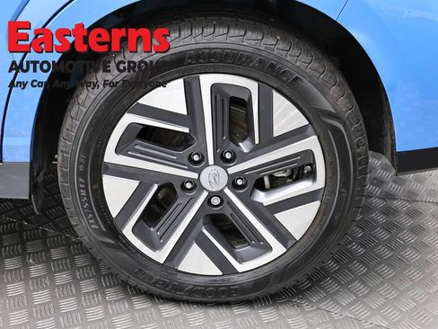 Used 2023 Hyundai Kona SE w/ Cargo Package FWD image 8