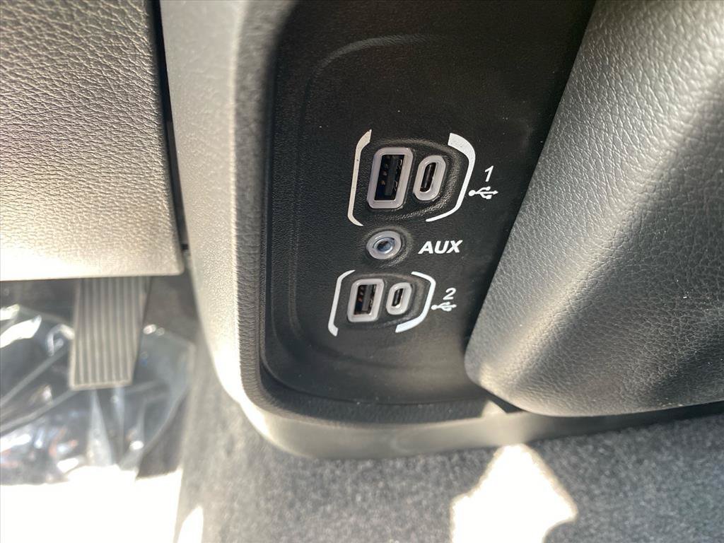 New 2026 RAM 1500 Warlock AWD/4WD image 9