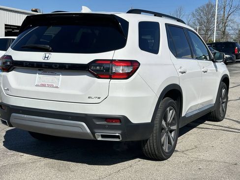 Used 2023 Honda Pilot Elite image 7