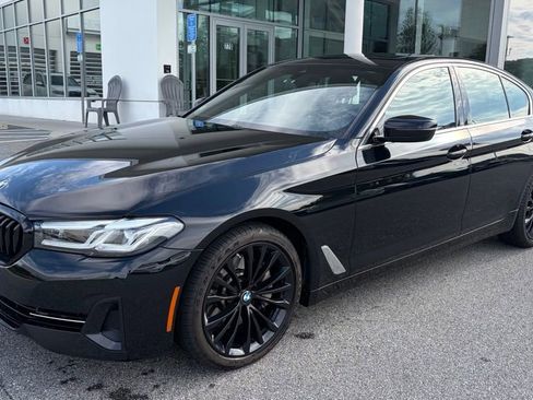Used 2023 BMW 530i xDrive w/ Convenience Package AWD/4WD image 1