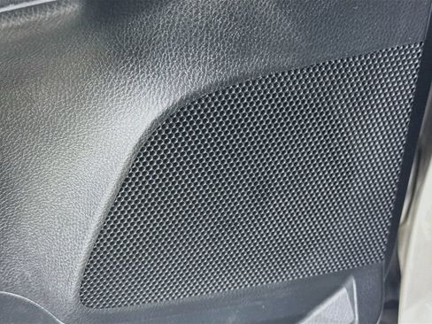 Used 2015 Toyota RAV4 XLE FWD image 22