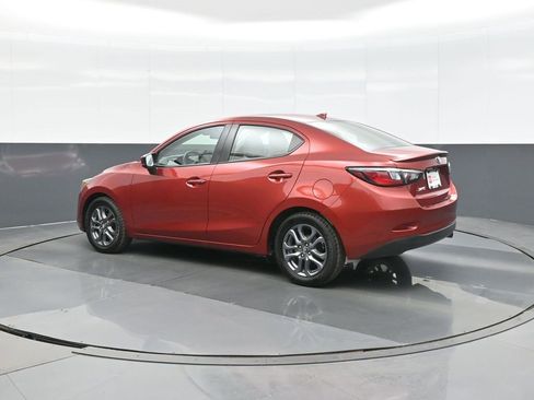 Certified 2019 Toyota Yaris LE image 5